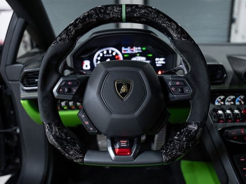 Used 2018 Lamborghini Huracan LP 580-2 RWD image 19