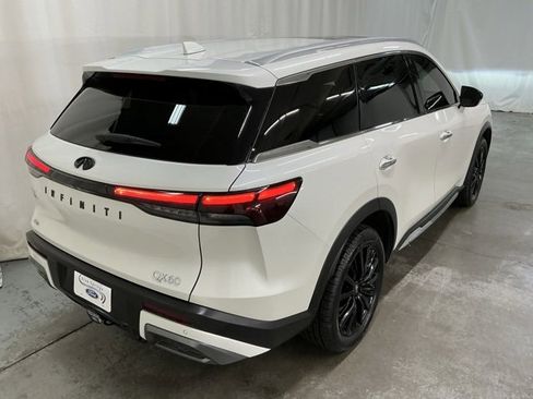 Used 2023 INFINITI QX60 Sensory image 3