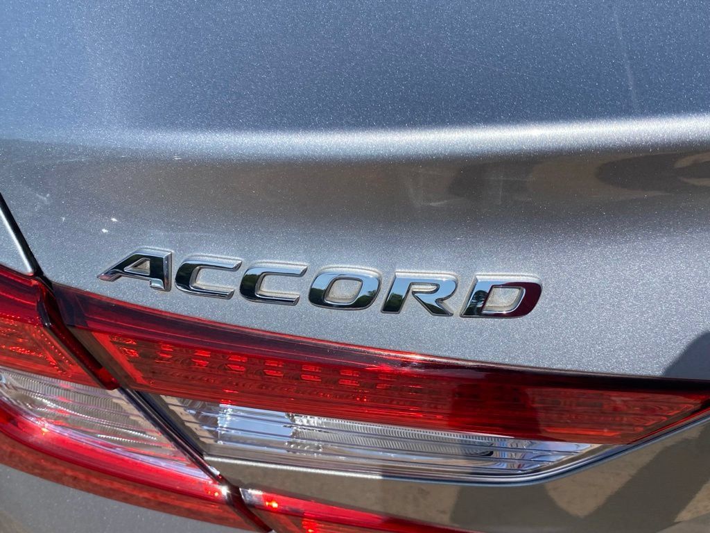 Used 2020 Honda Accord Touring image 14