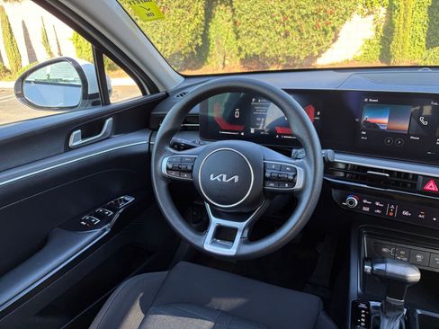 Used 2025 Kia K5 LXS image 33