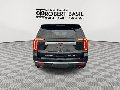 Used 2023 GMC Yukon XL Denali AWD/4WD image 7