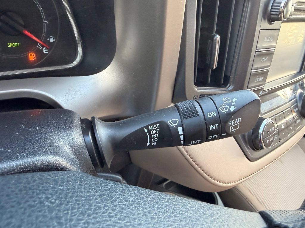 Used 2015 Toyota RAV4 XLE FWD image 17