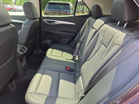 Used 2025 Buick Envision Avenir AWD/4WD image 23