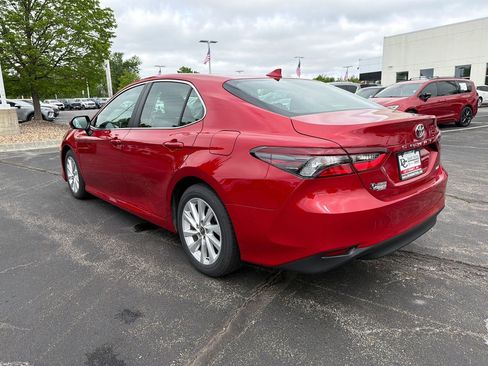 Used 2024 Toyota Camry LE w/ Convenience Package FWD image 8