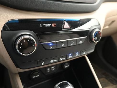 Used 2016 Hyundai Tucson Sport AWD/4WD image 32