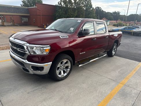 Used 2024 RAM 1500 Big Horn AWD/4WD image 2