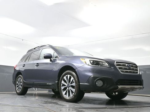 Used 2016 Subaru Outback 2.5i Limited AWD/4WD image 28