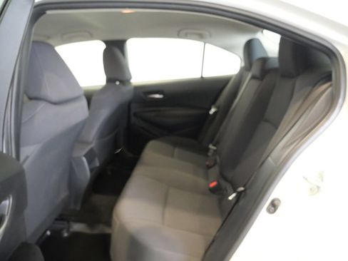 Used 2021 Toyota Corolla LE FWD image 25