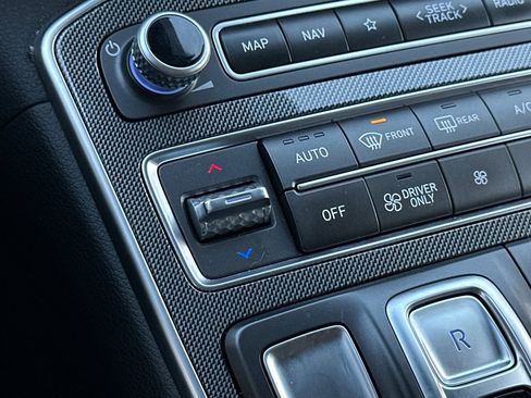 Used 2023 Hyundai Santa Fe Blue image 28