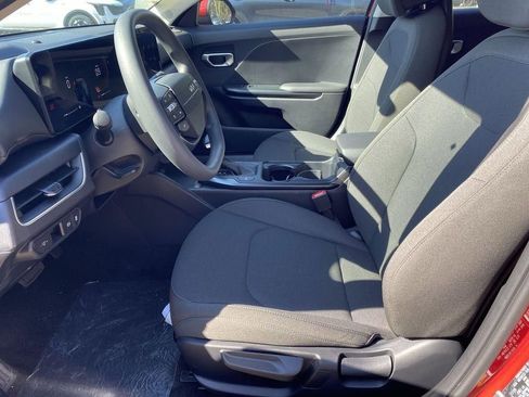 New 2026 Kia K4 LXS image 13