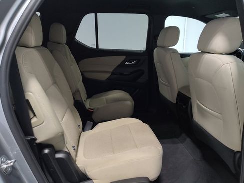 Used 2023 Chevrolet Traverse LT w/ LPO, Cargo Package AWD/4WD image 19
