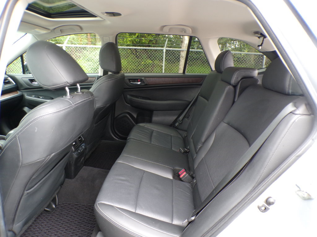 Used 2016 Subaru Outback 2.5i Limited AWD/4WD image 19