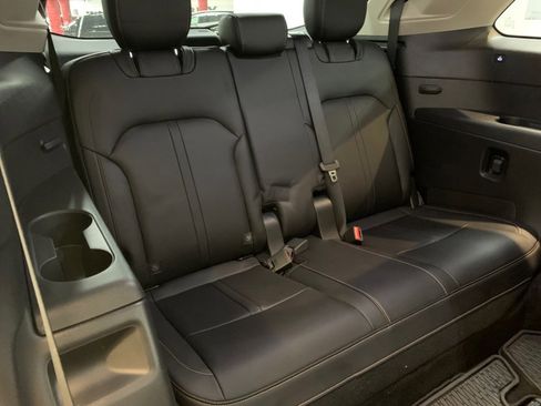Used 2024 MAZDA CX-90 Plug-In Hybrid w/ Preferred AWD/4WD image 15