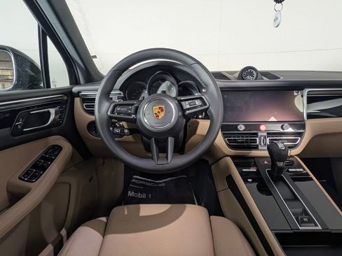 New 2026 Porsche Macan S image 21
