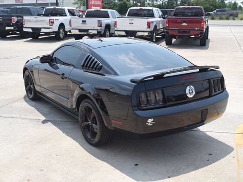 Used 2008 Ford Mustang Coupe RWD image 5