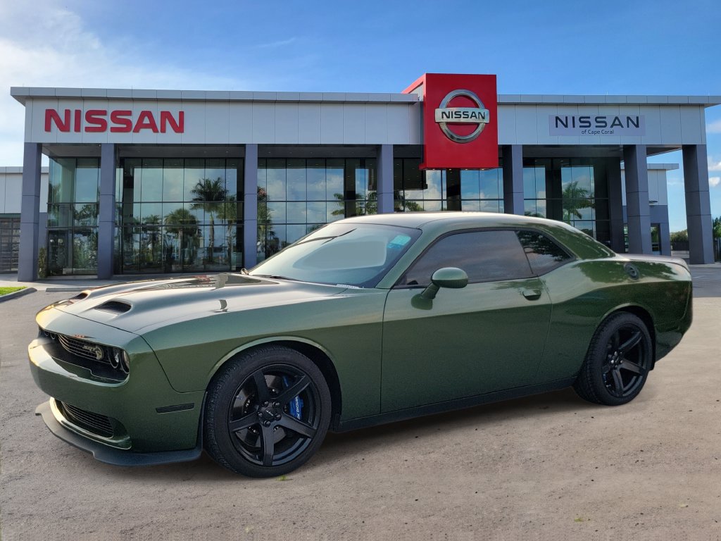Used 2022 Dodge Challenger SRT Hellcat RWD image 5
