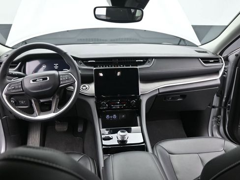 Used 2023 Jeep Grand Cherokee L Limited w/ Trailer Tow Group (B) image 25