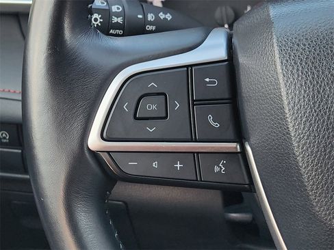 Used 2023 Toyota Highlander XSE image 28