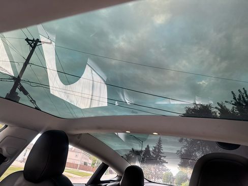 Used 2018 Tesla Model 3 Long Range image 15