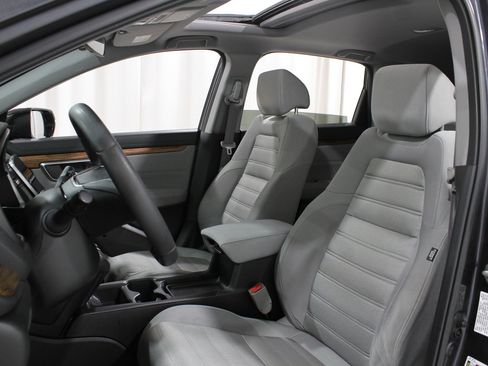 Used 2018 Honda CR-V EX image 5