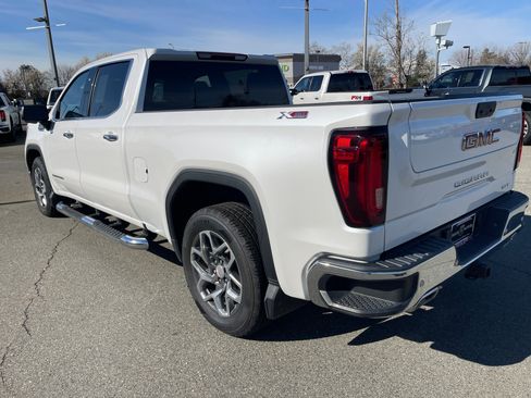 Used 2023 GMC Sierra 1500 SLT w/ SLT Convenience Package AWD/4WD image 7