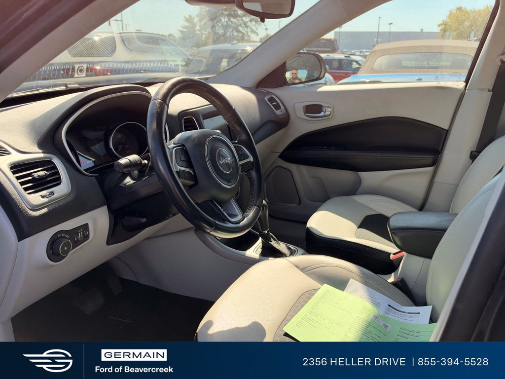 Used 2019 Jeep Compass Latitude FWD image 5