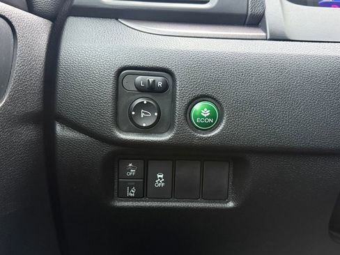 Used 2022 Honda Pilot Sport image 20