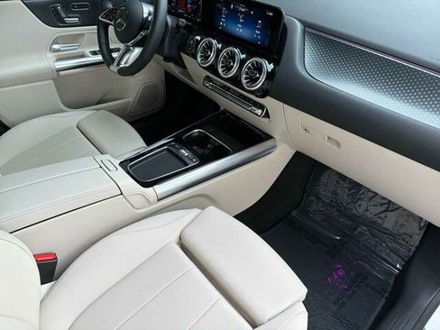 Certified 2025 Mercedes-Benz GLA 250 4MATIC image 20