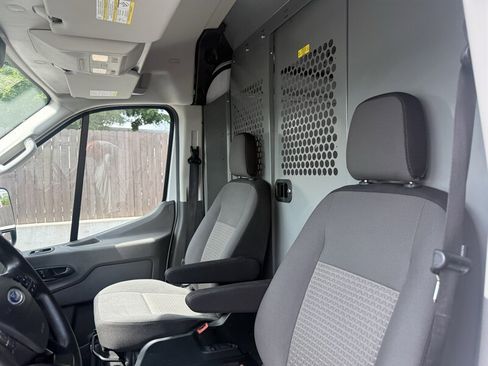 Used 2021 Ford Transit 250 Medium Roof AWD image 29
