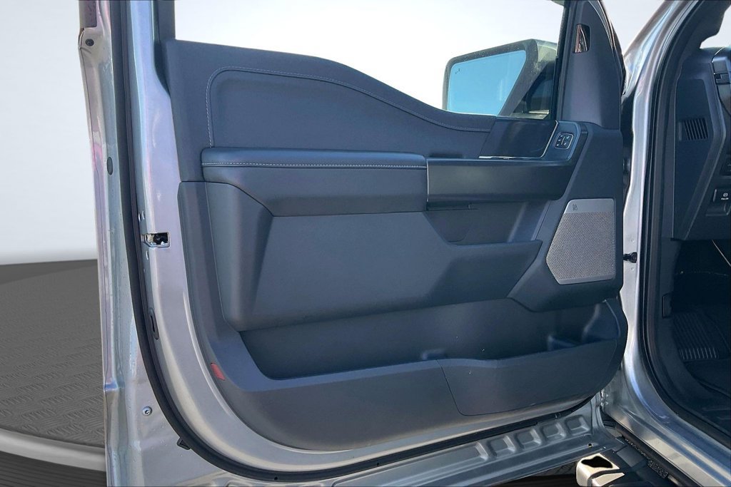 Used 2025 Ford F150 Lariat w/ Equipment Group 501A Mid AWD/4WD image 22