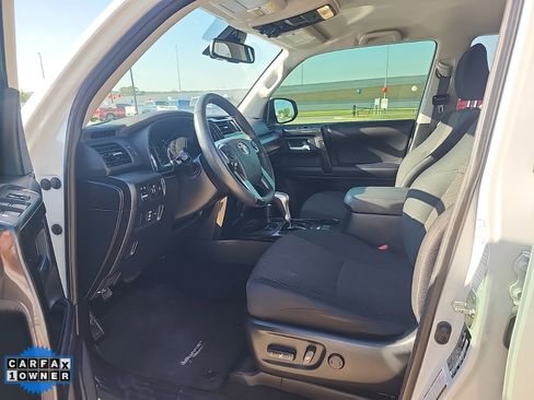 Used 2024 Toyota 4Runner TRD Off-Road image 10