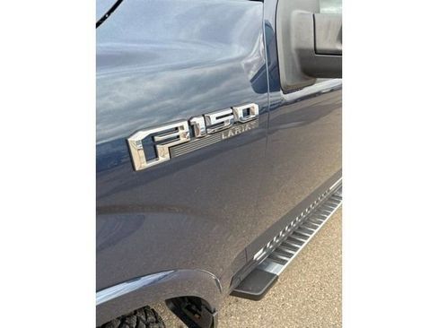 Used 2019 Ford F150 Lariat w/ Equipment Group 502A Luxury image 8