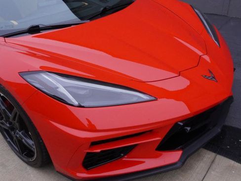 Used 2021 Chevrolet Corvette Stingray Preferred Conv w/ Z51 Performance Package RWD image 35