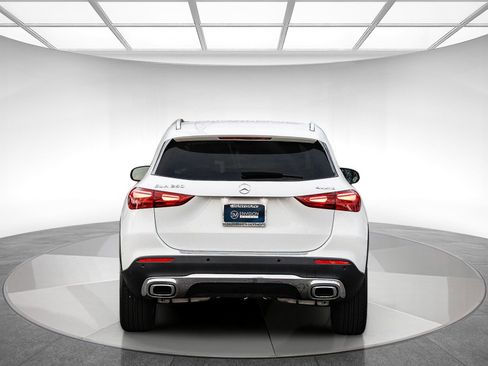 Certified 2025 Mercedes-Benz GLA 250 4MATIC image 3