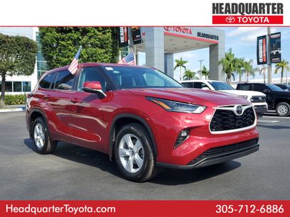 Used 2025 Toyota Highlander LE