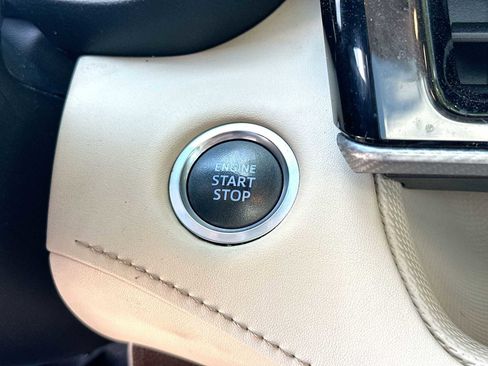 Used 2020 Toyota Highlander Platinum image 28