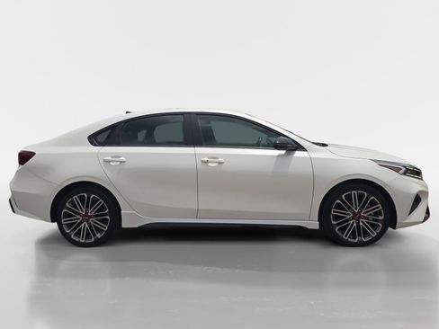 Used 2024 Kia Forte GT FWD image 2