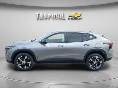 New 2026 Chevrolet Trax RS image 2