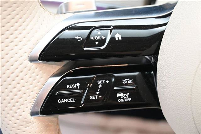 Used 2023 Mercedes-Benz E 450 4MATIC Cabriolet image 11