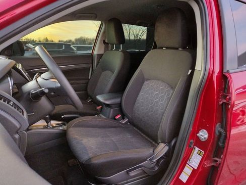 Used 2020 Mitsubishi Outlander Sport ES image 9