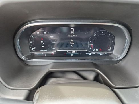 Used 2023 GMC Yukon AT4 AWD/4WD image 11