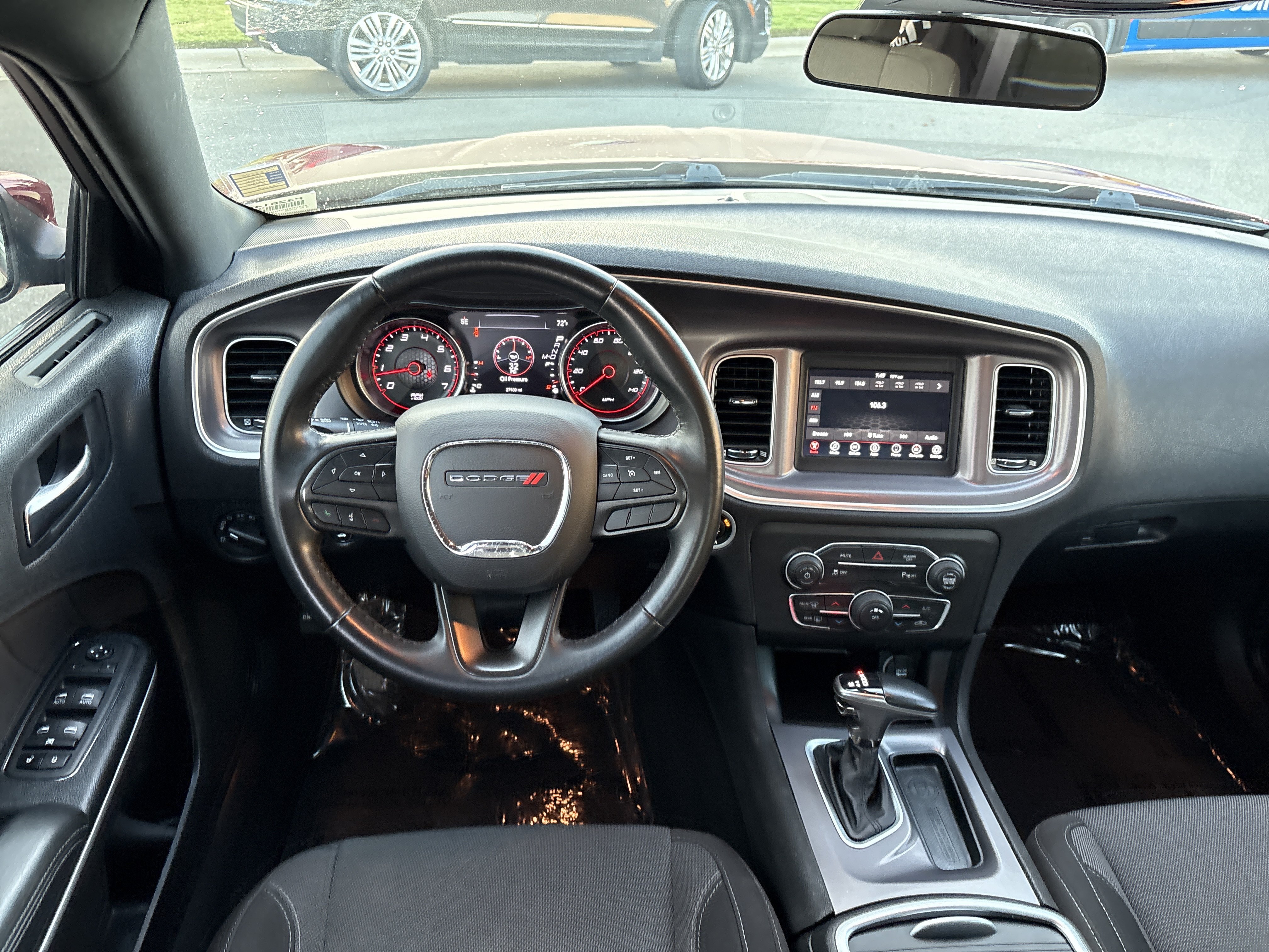 Used 2022 Dodge Charger SXT RWD image 19