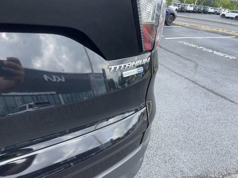 Used 2018 Ford Escape Titanium AWD/4WD image 6