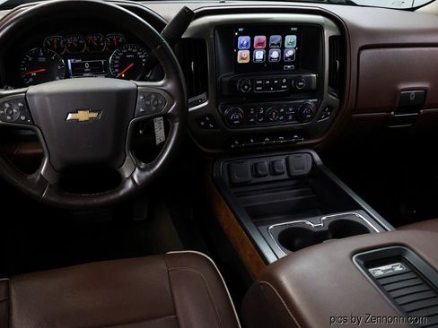Used 2016 Chevrolet Silverado 1500 High Country w/ High Country Premium Package AWD/4WD image 16