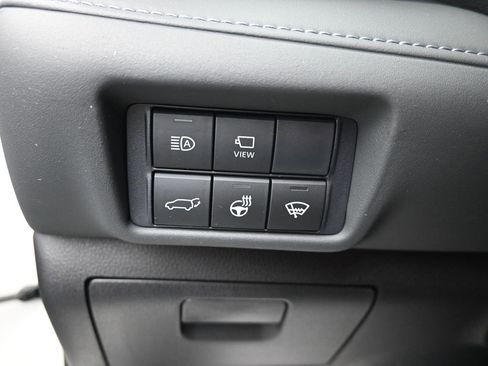 Used 2021 Toyota Highlander Platinum image 22