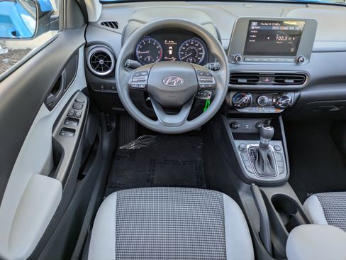 Certified 2022 Hyundai Kona SE image 11