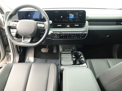 Used 2025 Hyundai Ioniq 5 SEL RWD image 18