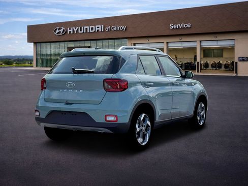 New 2026 Hyundai Venue SEL FWD image 7