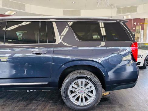 Used 2023 GMC Yukon XL SLT AWD/4WD image 13
