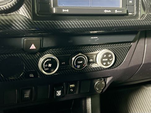 Used 2019 Toyota Tacoma SR5 image 26